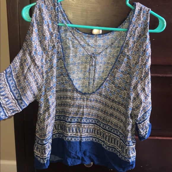 Clothes - Picture 2 of 6